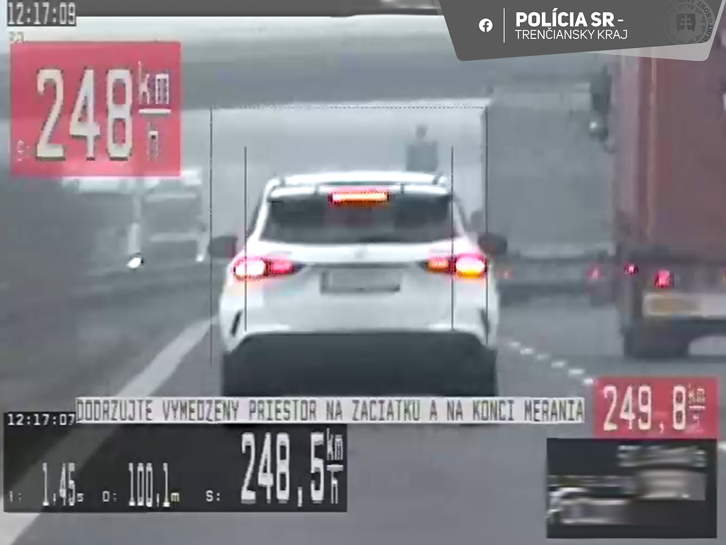 VODIČ MERCEDESU PREKROČIL RÝCHLOSŤ O 118 KM/H: „PONÁHĽAL SOM SA OD ZUBÁRA!“ 😱🚗💨